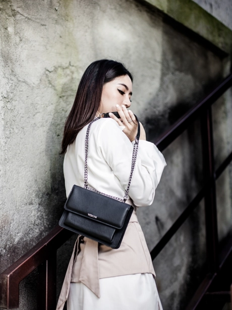 Sling Bag Vedlyn Jeane Classic 1 ~item/2022/1/21/jeane_black_mg_3563